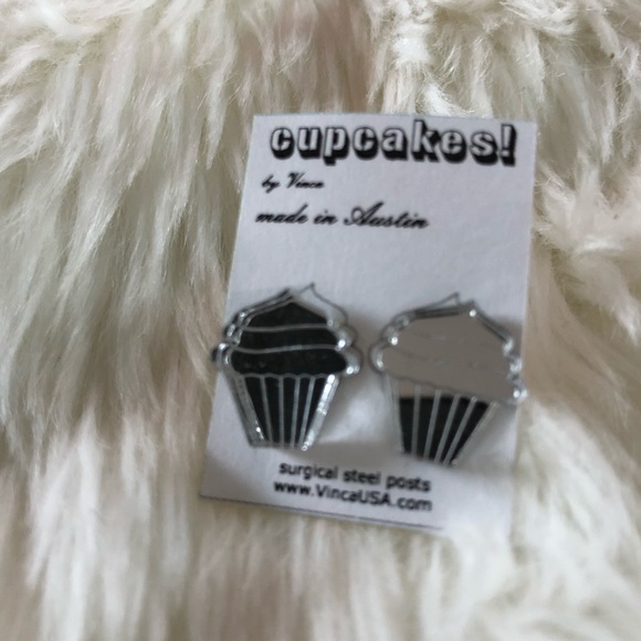 Vinca usa mirrored supcake stud earrings NWT - Picture 2 of 3